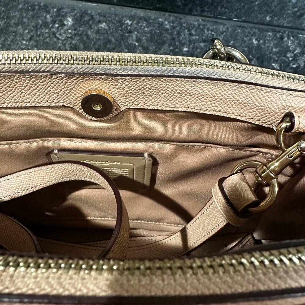 Coach Crossbody Purse - Picture 4 of 7